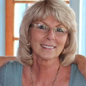 Meet your Posher, Maxine